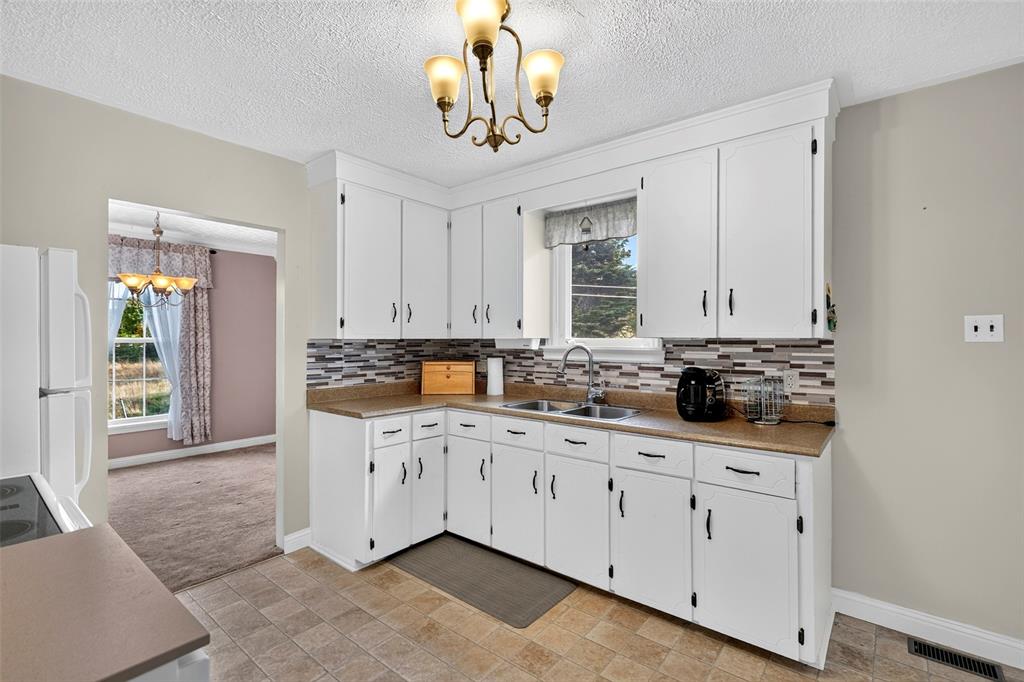 7 PONDSIDE, CARBONEAR, Newfoundland, Canada A1Y1C5, ,1 BathroomBathrooms,Residential,For Sale,PONDSIDE,6585