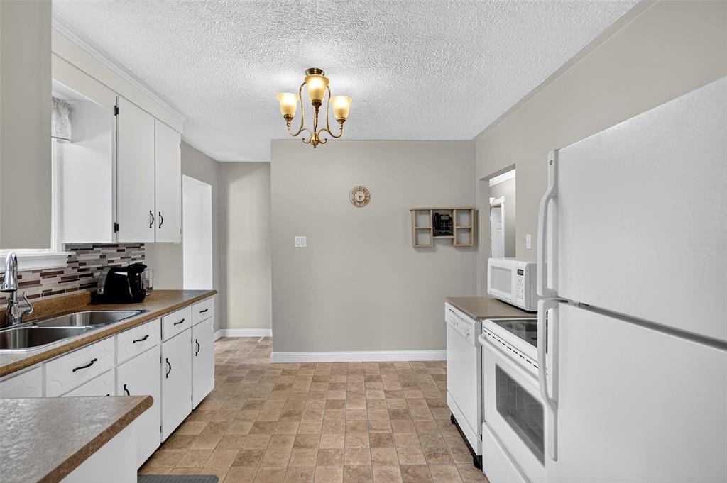 7 PONDSIDE, CARBONEAR, Newfoundland, Canada A1Y1C5, ,1 BathroomBathrooms,Residential,For Sale,PONDSIDE,6585