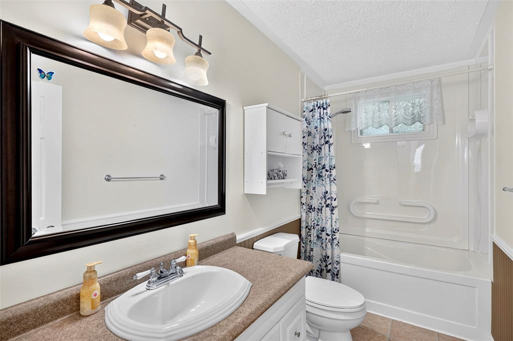 7 PONDSIDE, CARBONEAR, Newfoundland, Canada A1Y1C5, ,1 BathroomBathrooms,Residential,For Sale,PONDSIDE,6585