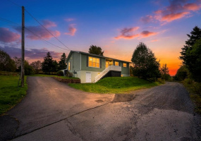 7 PONDSIDE, CARBONEAR, Newfoundland, Canada A1Y1C5, ,1 BathroomBathrooms,Residential,For Sale,PONDSIDE,6585